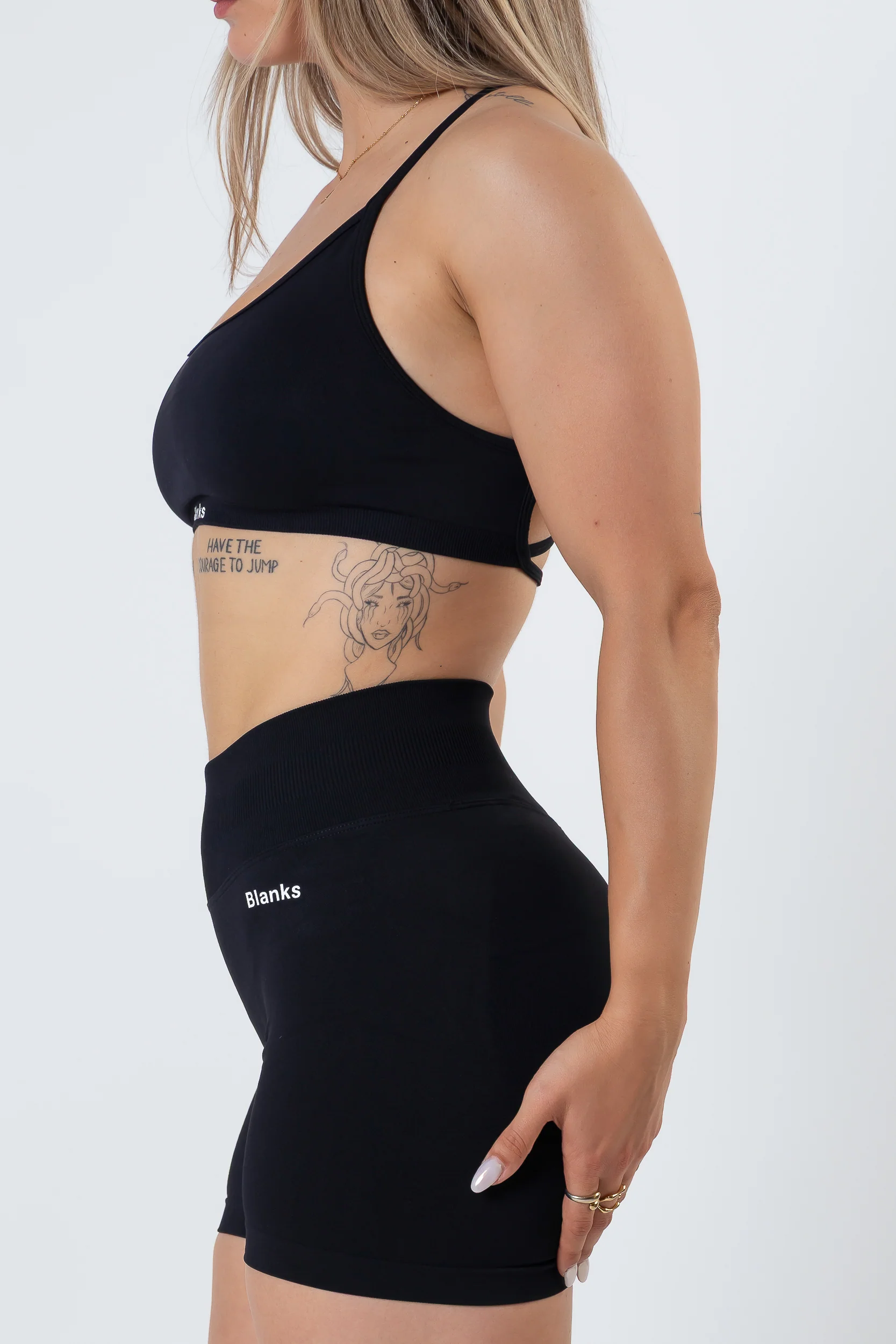 Short Push Up Seamless Black - Image 6