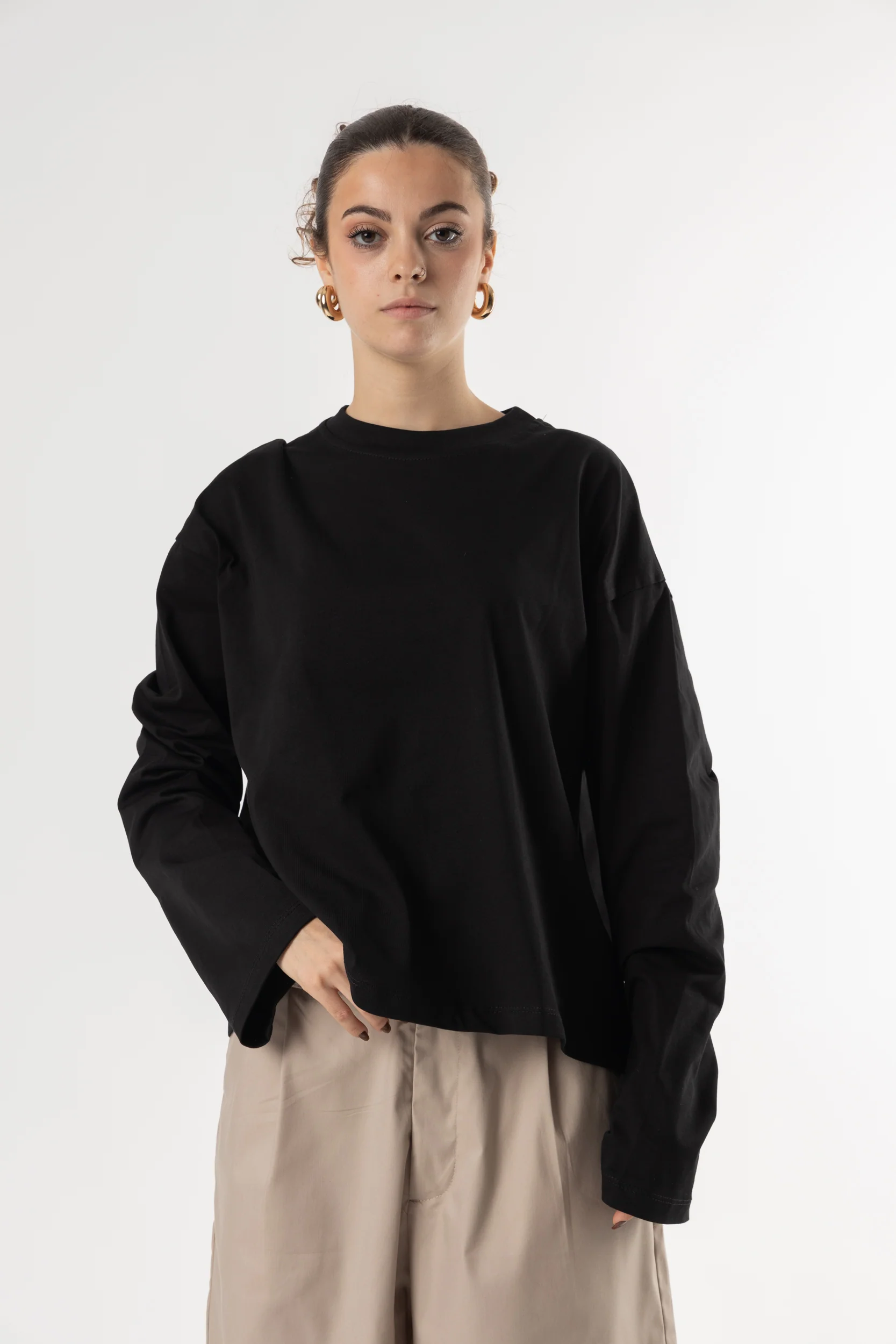Longsleeve Cropped Blanks 220GSM Black - Image 9