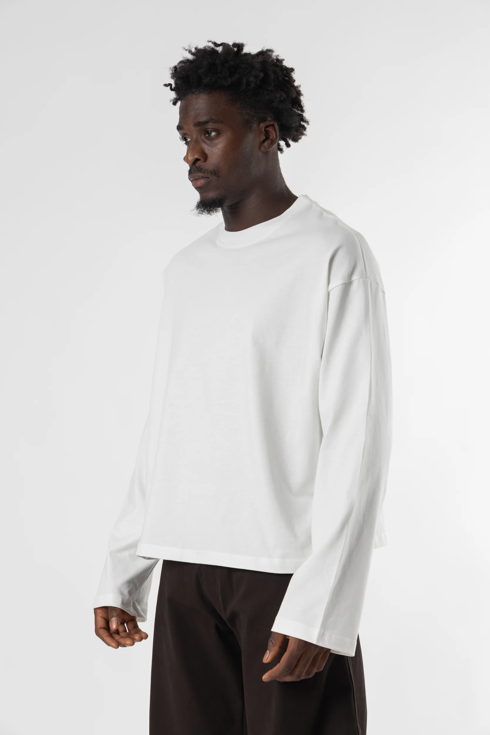 Longsleeve Cropped Blanks 220GSM Off White - Image 3