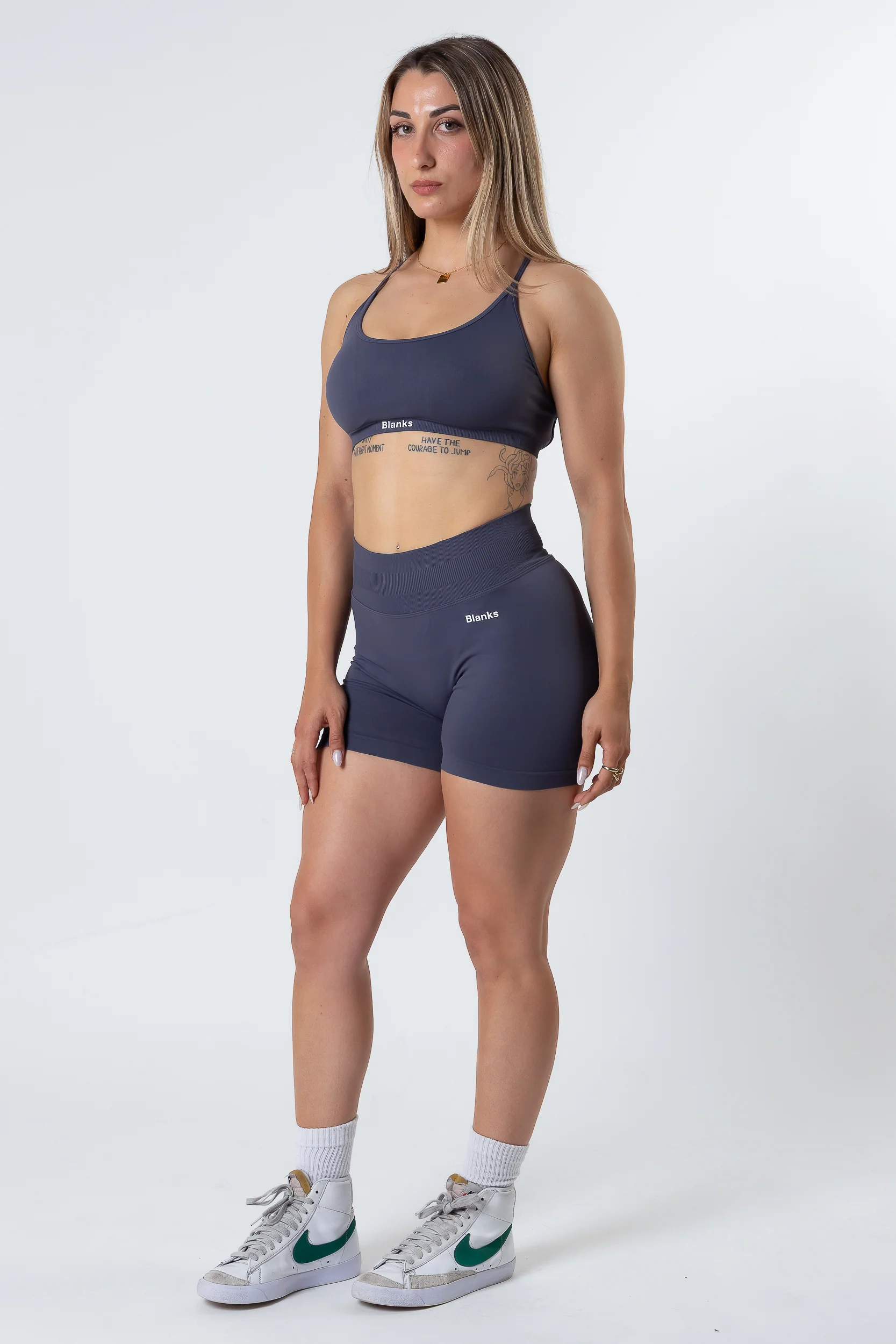 Short Push Up Seamless Dark Grey - Image 8