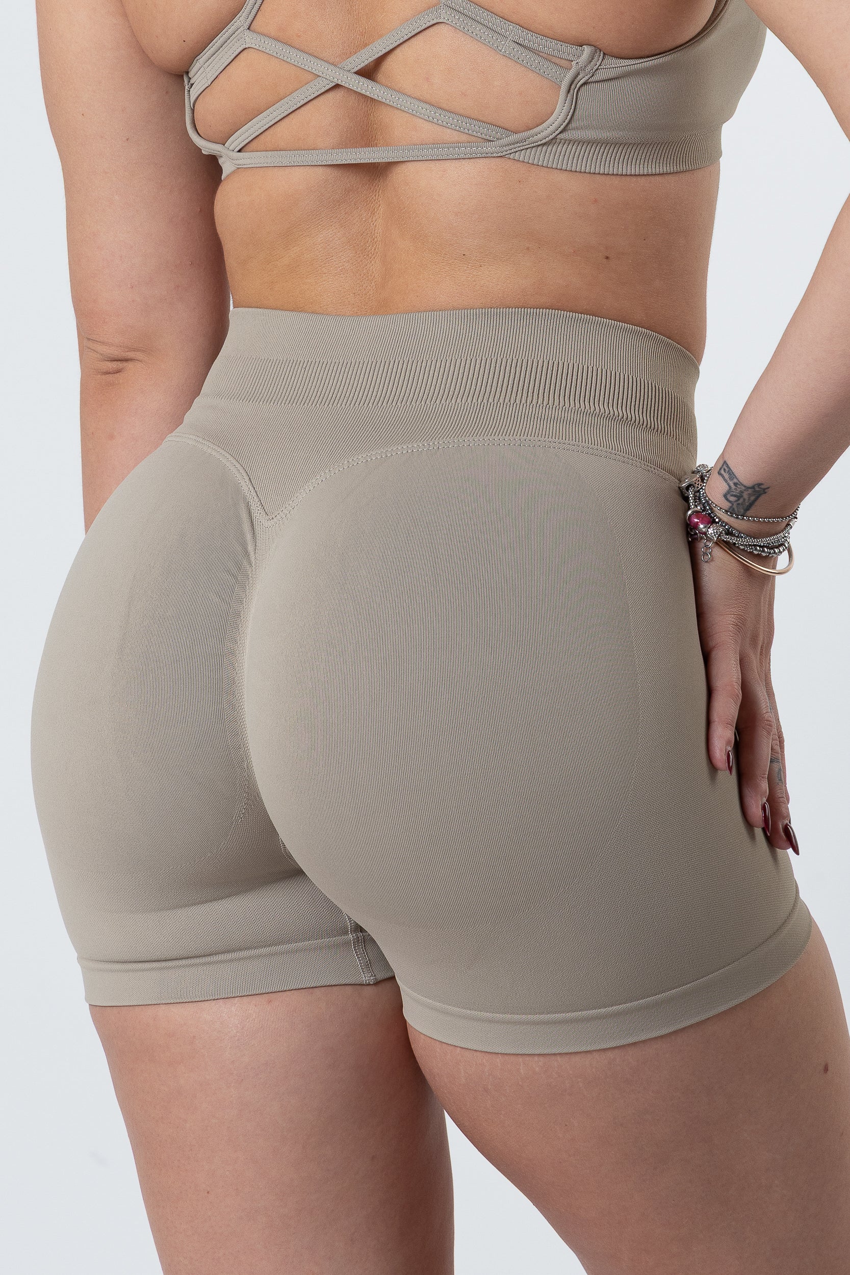 Short Push Up Seamless Sand - Image 8