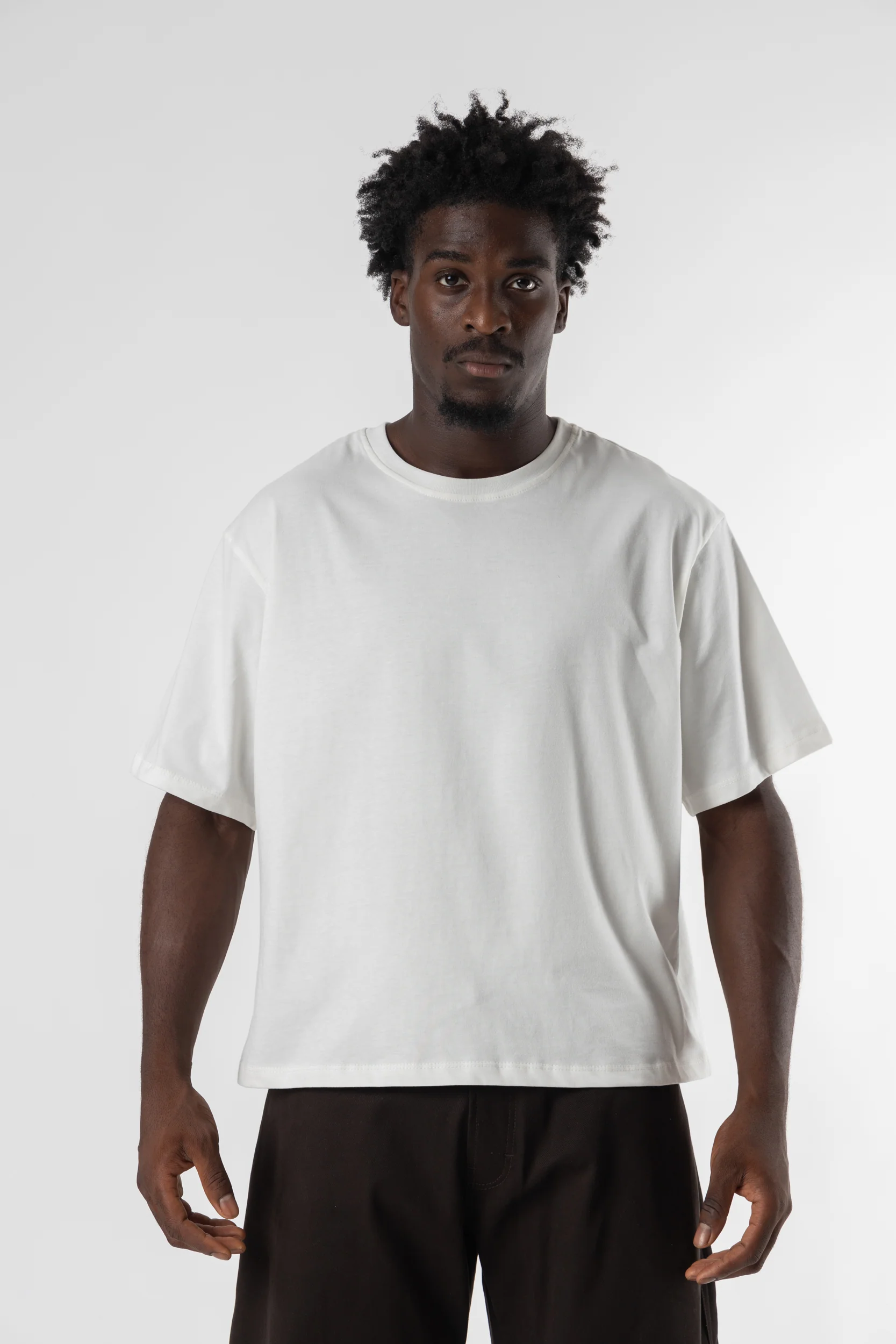T-Shirt Cropped Blanks 220GSM Off White - Image 4