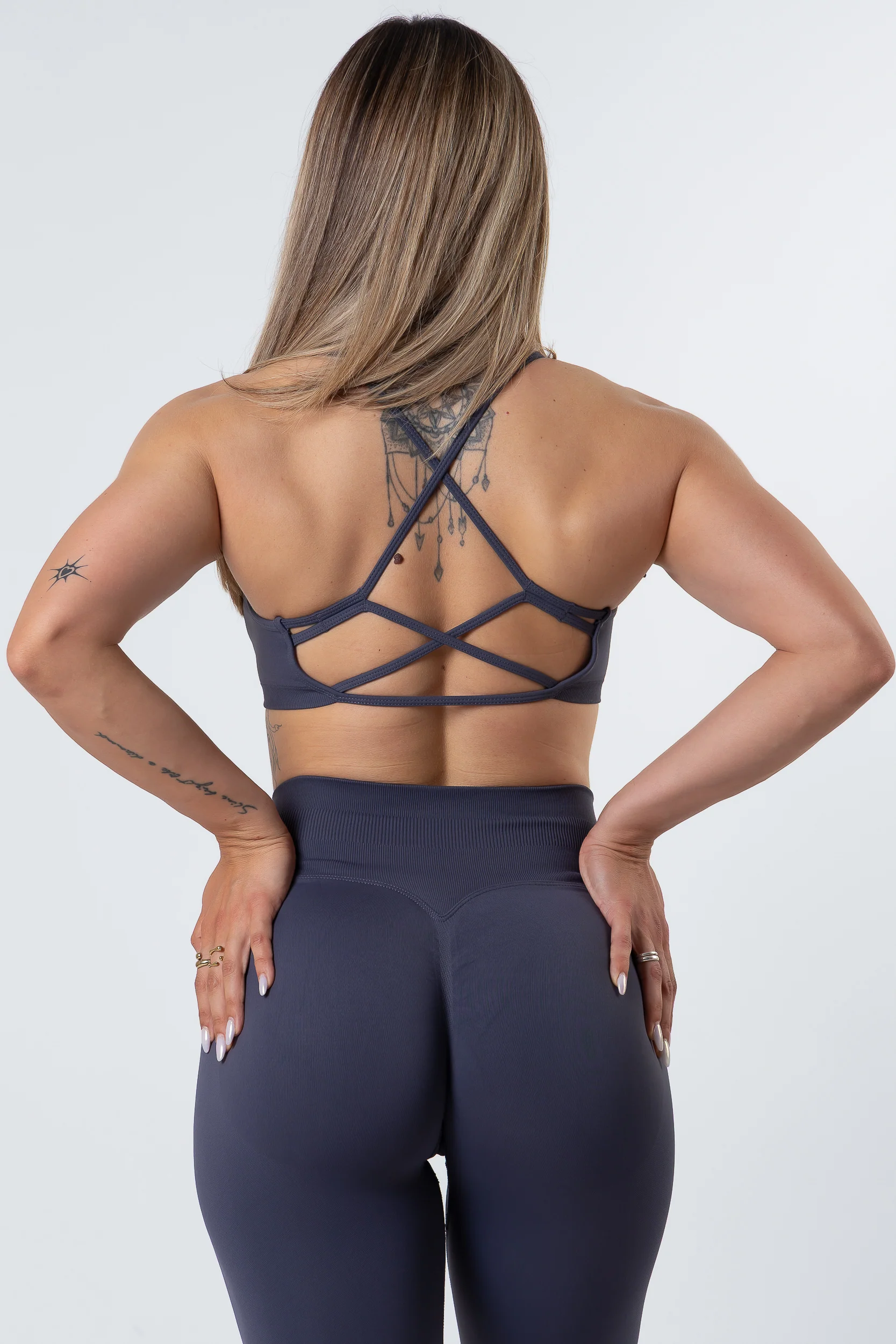 Top Seamless Dark Grey - Image 6